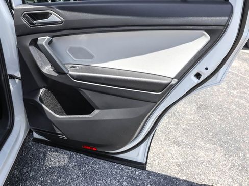 Used 2019 Volkswagen Tiguan SE FWD image 31