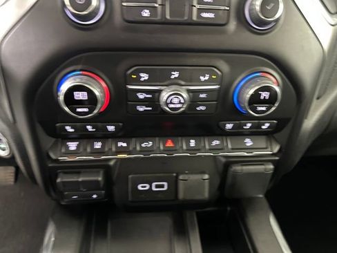 Used 2022 Chevrolet Silverado 2500 LTZ w/ LTZ Plus Package image 22