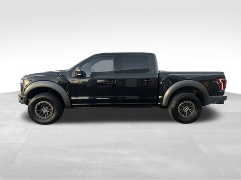 Used 2019 Ford F150 Raptor w/ Equipment Group 802A Luxury image 4