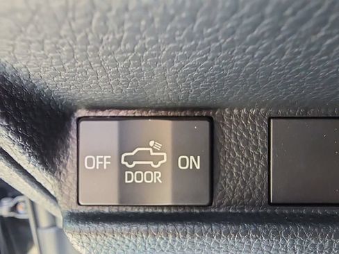 Used 2024 Toyota Tacoma TRD Off-Road AWD/4WD image 19