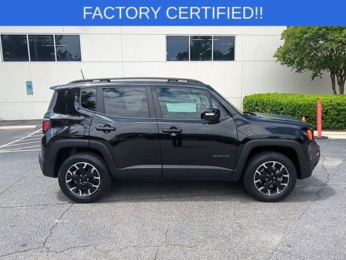 Certified 2023 Jeep Renegade Latitude AWD/4WD image 6