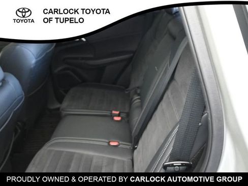 Used 2024 Mitsubishi Outlander SE image 25