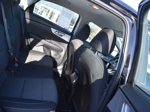 Certified 2022 Kia Forte LXS image 14