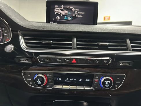Used 2018 Audi Q7 3.0T Premium Plus w/ Premium Plus Package image 30