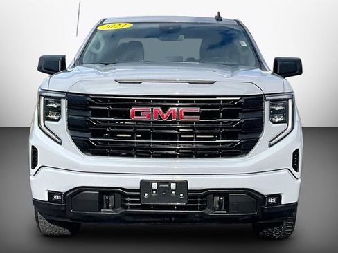 Used 2024 GMC Sierra 1500 Elevation AWD/4WD image 3