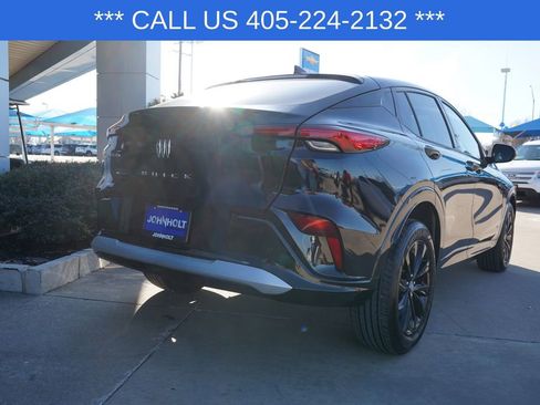 Used 2025 Buick Envista Sport Touring image 8