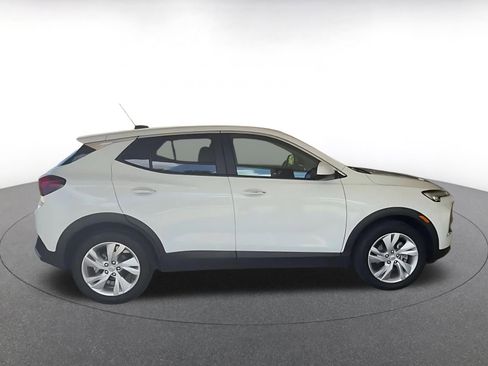 Used 2025 Buick Encore GX Preferred FWD image 16