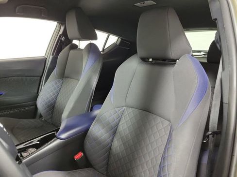 Used 2021 Toyota C-HR XLE FWD image 20