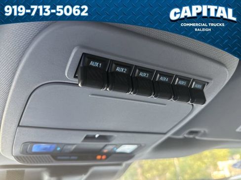 New 2025 Ford F550 4x4 Crew Cab image 31