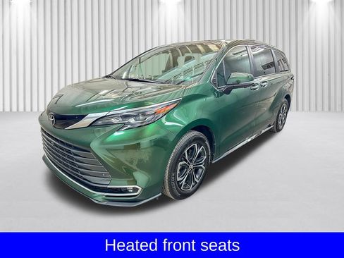 Used 2026 Toyota Sienna Platinum AWD/4WD image 13