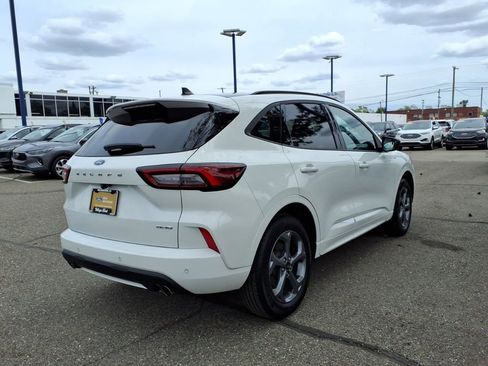 Used 2024 Ford Escape ST-Line w/ Tech Pack #1 AWD/4WD image 6
