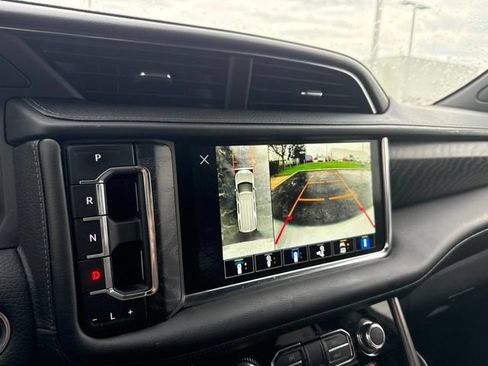 Used 2022 GMC Yukon XL Denali w/ Max Trailering Package AWD/4WD image 19