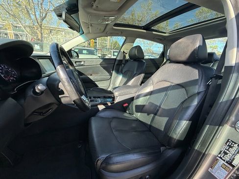 Used 2016 Kia Optima EX w/ Premium Package image 12