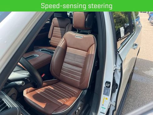 Used 2024 GMC Yukon XL Denali Ultimate AWD/4WD image 29