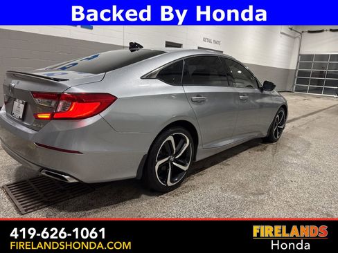 Used 2022 Honda Accord Sport image 3