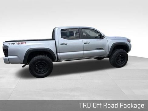 Used 2021 Toyota Tacoma TRD Off-Road AWD/4WD image 15
