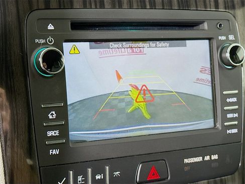 Used 2014 Chevrolet Traverse LT image 5