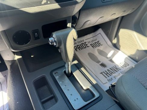 Used 2019 Nissan Frontier SV image 12