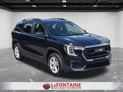 Used 2023 GMC Terrain SLE w/ Driver Convenience Package FWD image 7
