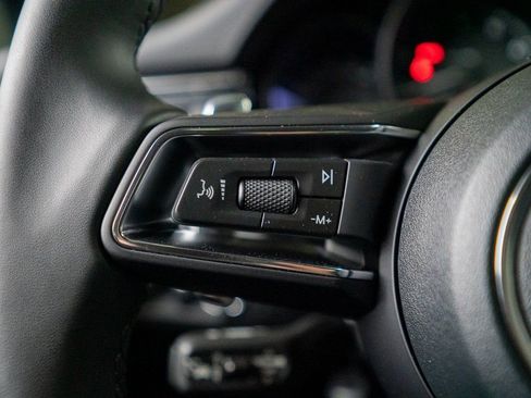 New 2026 Porsche Macan image 17