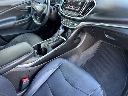 Used 2017 Chevrolet Volt Premier w/ Driver Confidence II Package image 18