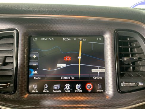 Used 2016 Dodge Challenger R/T Scat Pack w/ Leather Interior Group image 23