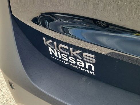 Certified 2025 Nissan Kicks SR FWD image 14