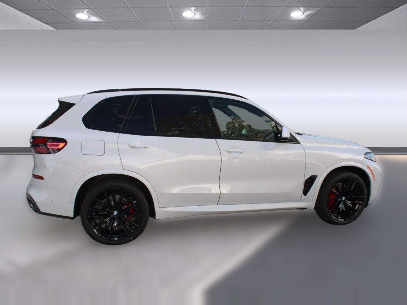 Used 2026 BMW X5 xDrive40i w/ M Sport Package AWD/4WD image 8