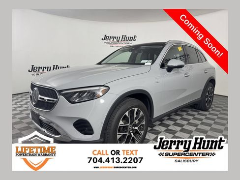 Used 2025 Mercedes-Benz GLC 350e 4MATIC image 1