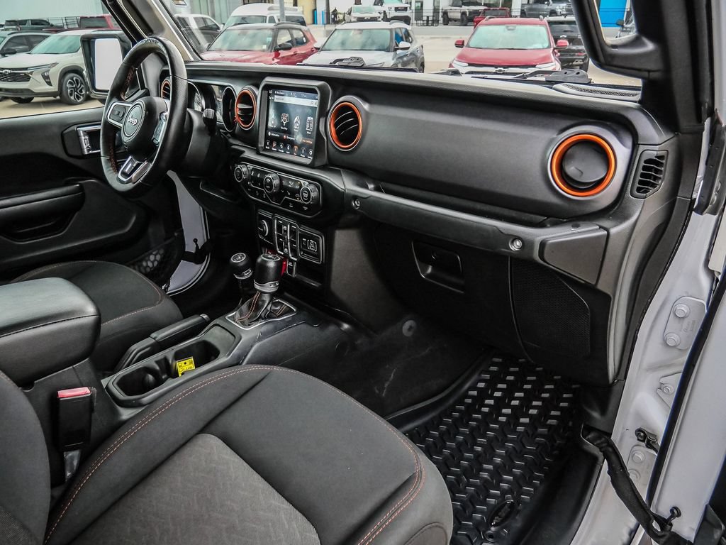 Used 2021 Jeep Gladiator Mojave AWD/4WD image 18