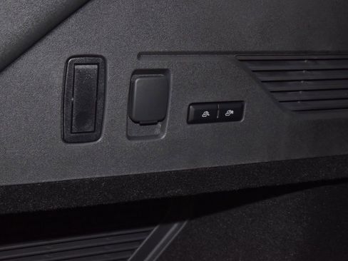 New 2026 Lincoln Nautilus Premier AWD/4WD image 66