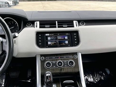 Used 2016 Land Rover Range Rover Sport HSE image 18