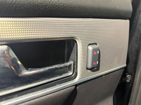 Used 2013 Lincoln MKX AWD image 23