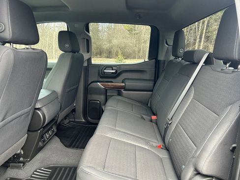 Used 2022 GMC Sierra 1500 SLE image 13