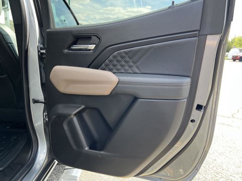 Used 2023 GMC Canyon Denali AWD/4WD image 18