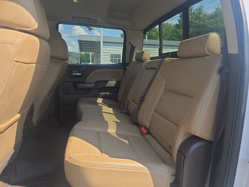 Used 2018 GMC Sierra 2500 Denali w/ Duramax Plus Package AWD/4WD image 25