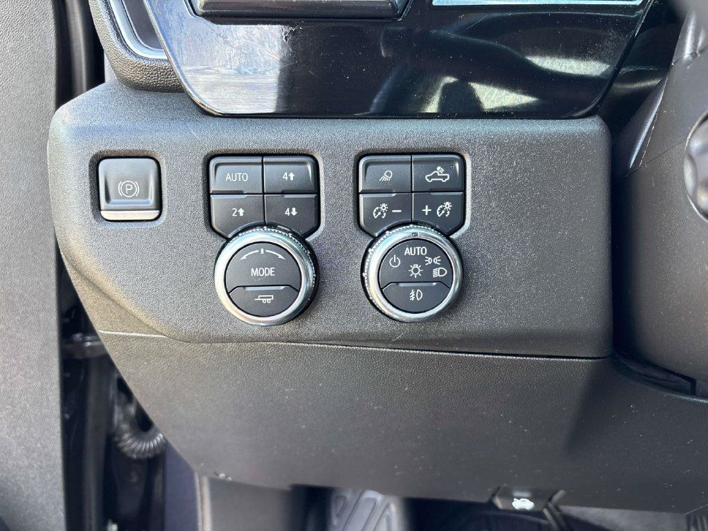Used 2023 GMC Sierra 1500 SLT w/ SLT Premium Package AWD/4WD image 25
