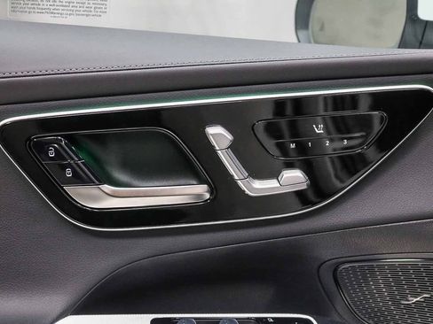 New 2025 Mercedes-Benz GLC 350e 4MATIC image 21