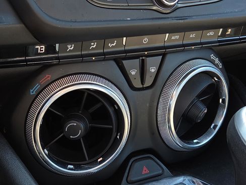 Used 2022 Chevrolet Camaro LT image 22