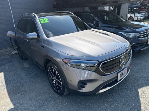 Used 2022 Mercedes-Benz EQB 300 4MATIC image 25