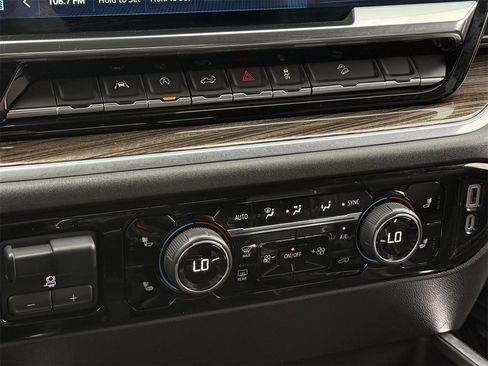 Used 2022 Chevrolet Silverado 1500 RST w/ Convenience Package II image 18