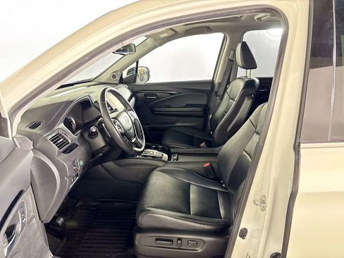 Certified 2017 Honda Pilot Touring image 12