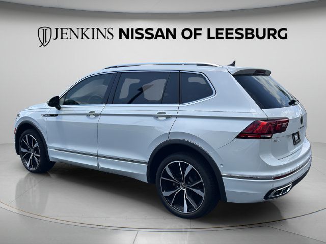 Used 2024 Volkswagen Tiguan SEL R-Line AWD/4WD image 9