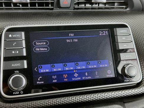 Used 2018 Nissan Kicks SV FWD image 19