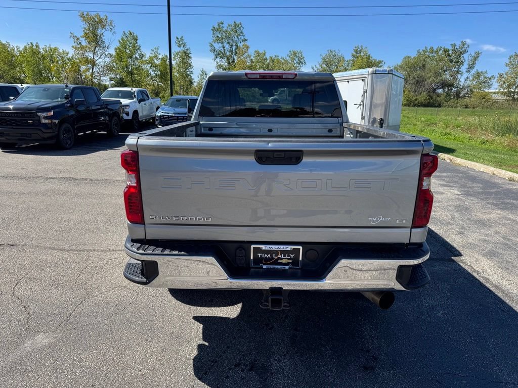 Used 2025 Chevrolet Silverado 2500 LT w/ Convenience Package AWD/4WD image 6