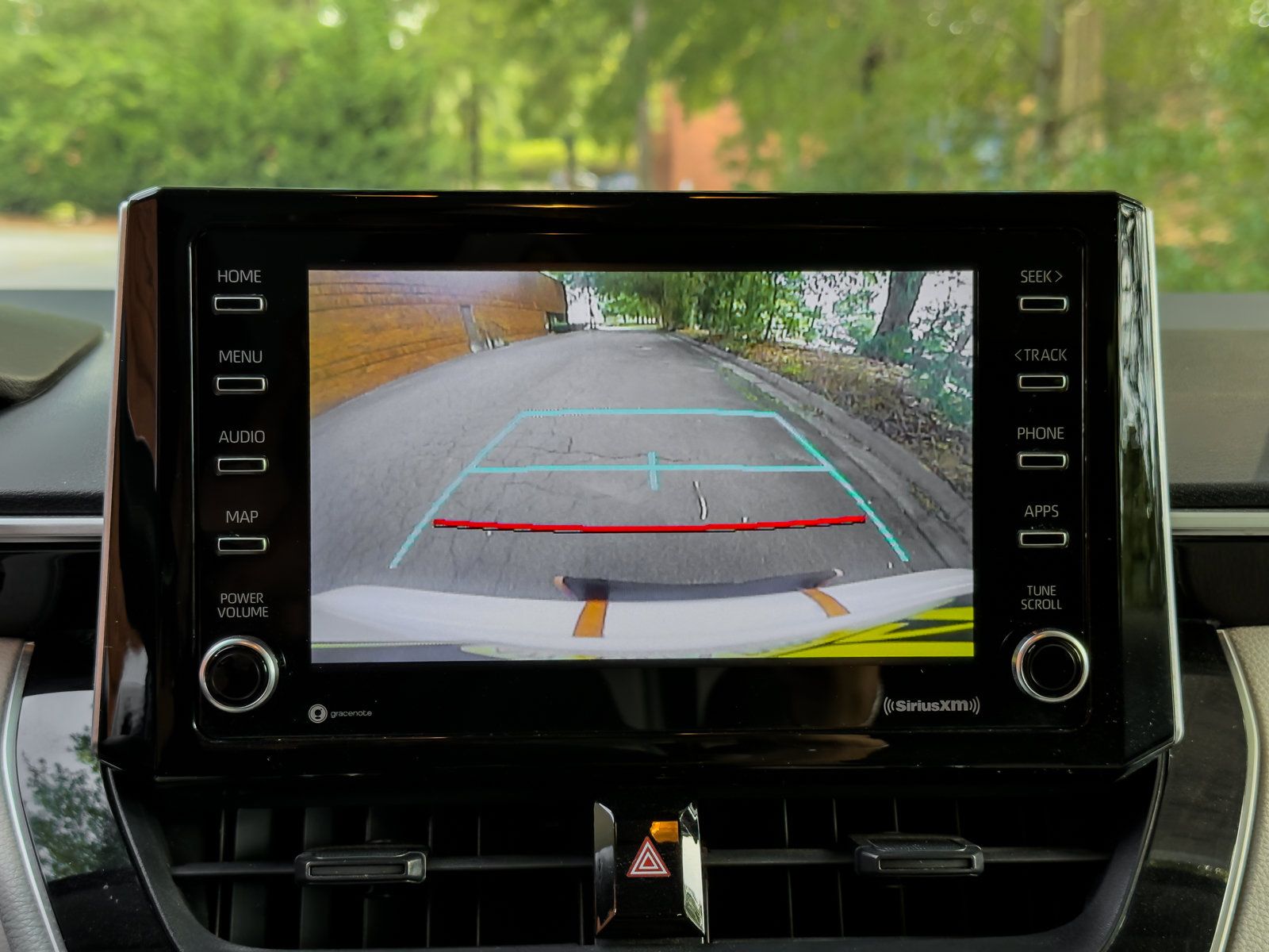 Used 2021 Toyota Corolla LE FWD image 11