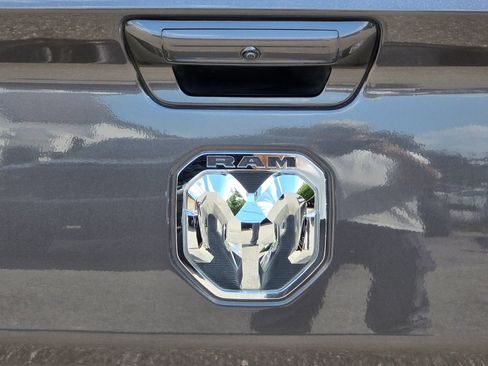 Used 2024 RAM 2500 Laramie AWD/4WD image 40
