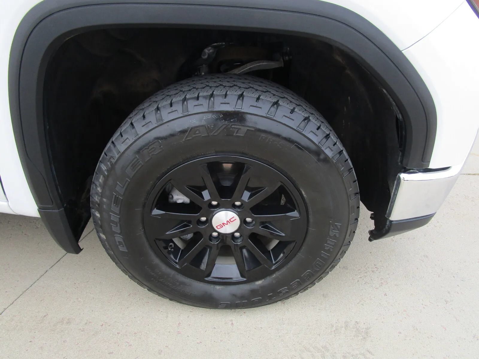 Used 2024 GMC Sierra 1500 SLE AWD/4WD image 25