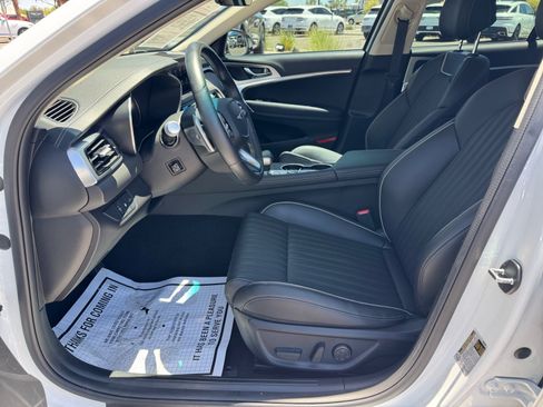 Used 2026 Genesis G70 2.5T Prestige RWD image 14