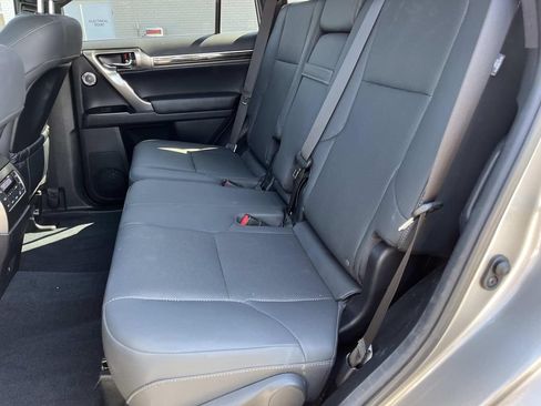 Used 2023 Lexus GX 460 Premium w/ Premium Plus Package AWD/4WD image 18